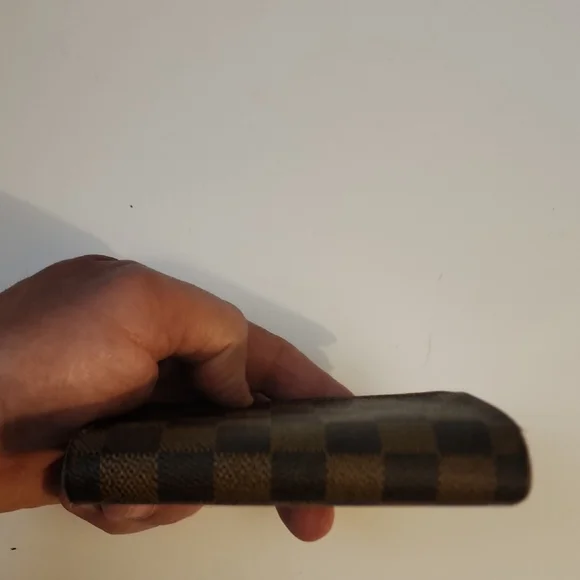 Louis Vuitton Damier Ebene French Kisslock Wallet. Unisex - Picture 15 of 16